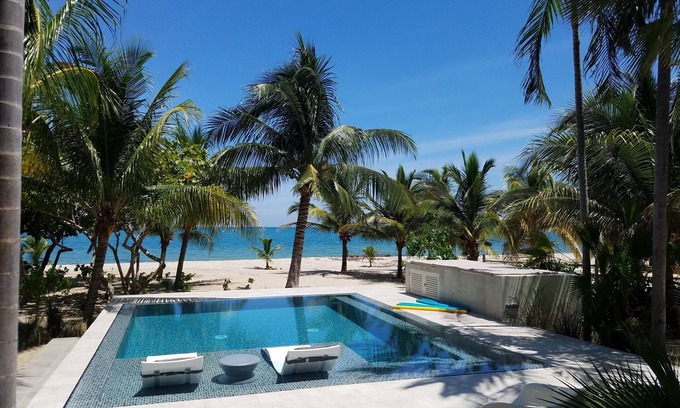 Placencia Villa | Familienferienhaus am Strand