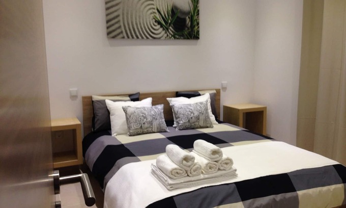 Albufeira Wohnung | ALTSTADT, 70 m2 in der Innenstadt von Albufeira, KLIMAANLAGE / POOL (1) / KOSTENLOSES WIFI