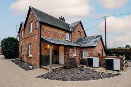 Cuddesdon Haus | Old Town Cottage