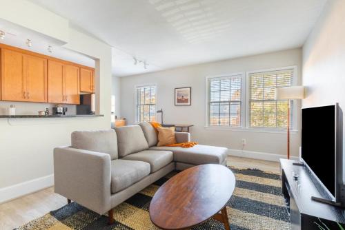 Old Town North Wohnung | Old Town North 1br w rooftop pool nr museums WDC-762