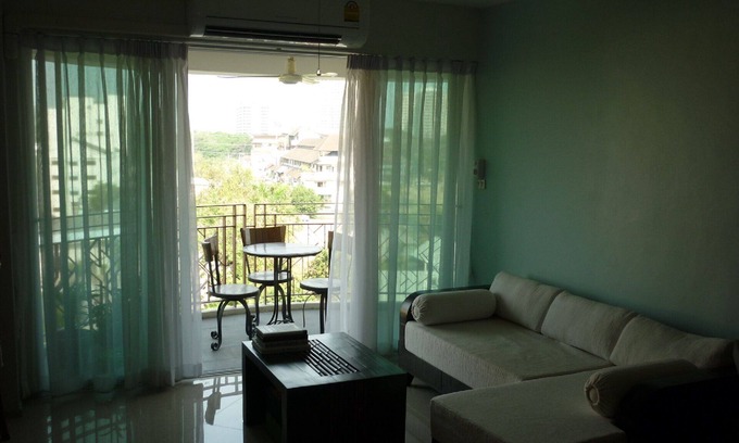 Chang Khlan Eigentumswohnung | Altstadtsuite, großer Balkon und Aussicht (6 Etage)
