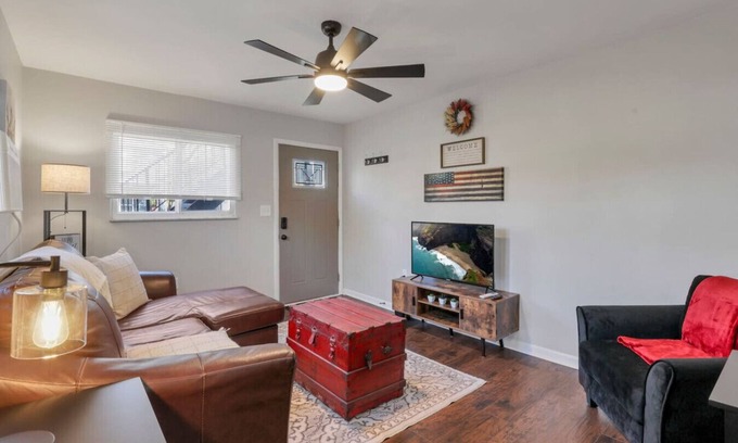 Franklin Park Wohnung | Old Towne East - 1 BR Apt - Steps from E Market