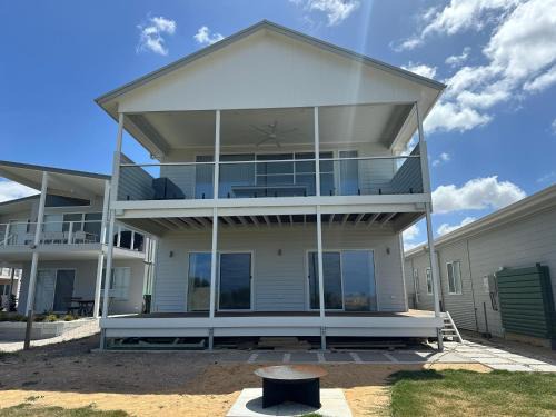 Muloowurtie Haus | On Point