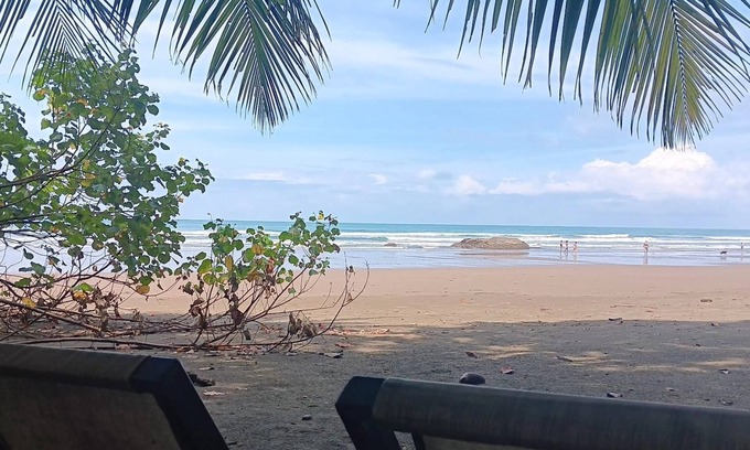 Dominical Hütte | OCEAN FRONT Nur 20 Schritte zum Sand
