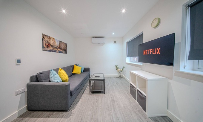 Valentines Wohnung | Apartment-Luxus-Eigenes Badezimmer-One Bedroom