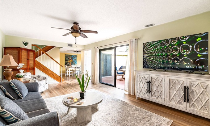 Central Beach Haus | Warmer Winter entkommen. Gehen Sie zum Strand. Sommerangebote !.