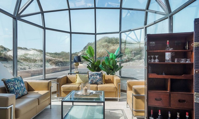 Blokhus Hütte | One of Denmarks Most Famous Architect Spa Houses, First Beach Line