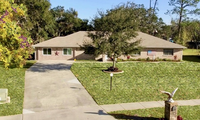 Port Orange Haus | ONE OF KIND PROPERTY - 6 bedrooms & 6.5 bathrooms Private & spacious