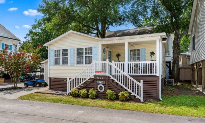 Surfside Beach Haus | Open + Airy home w/Golf Cart, in Ocean Lakes