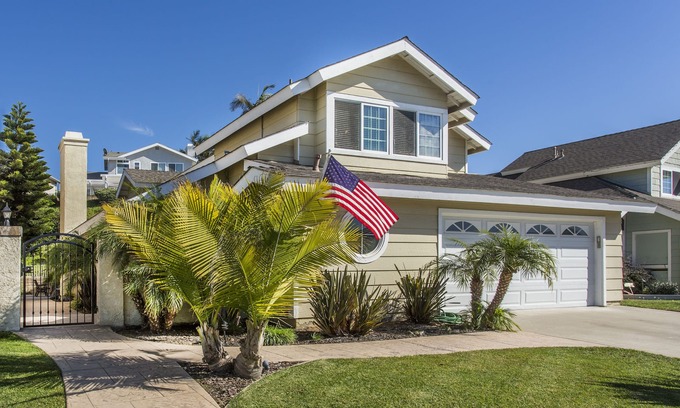 Aviara Haus | * AUGUST SALE! Strand Spa Getaway! Entspannende 12-Jet Tub, Billardtisch, Pool / Spa in der Nähe