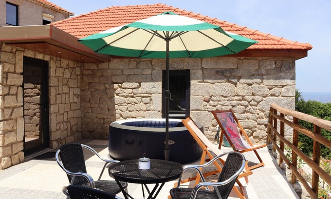 Lamego Haus | Open Space House with jacuzzi in Lamego, 5 minutes from the city center