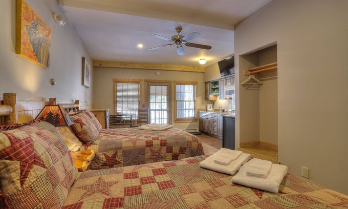 Oquossoc Hotel | Einzelzimmer Suite in Oquassoc