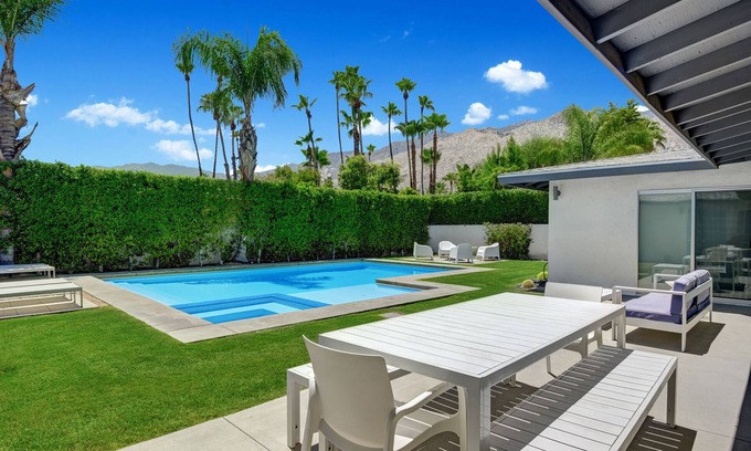 Tahquitz River Estates Haus | Orangetini Mid-Century Hollywood Regency-Stil Rückzug! Last Minute Specials!