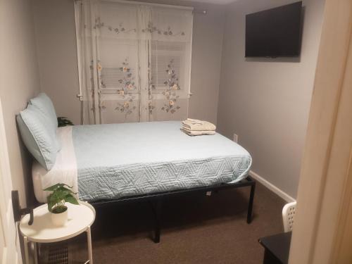 Collingdale Haus | Orchard Room by the Airport - Shared Space