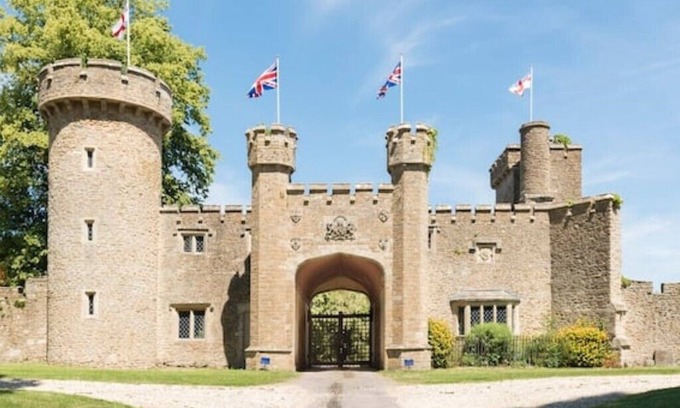 Lullington Sonstige | Orchardleigh Castle West, Orchardleigh Estate
