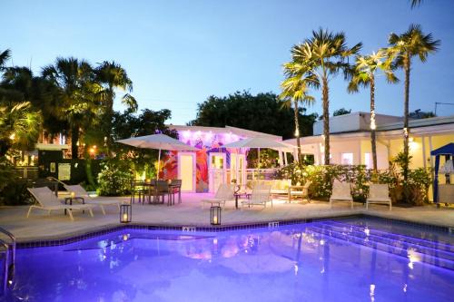 Old Town Hotel | Orchid Key Inn - Adults Only