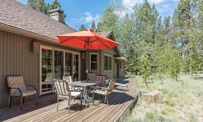 Deer Park Haus | Oregon Loop 36