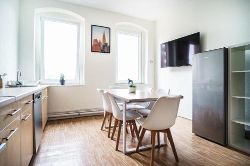 Ibbenbueren Wohnung | Osnabrücker Strasse Wooon 10 Einzelbetten I 5-Zimmer I TV I Bad NEU I Premiumbettwäsche