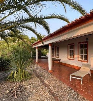 Cabeco de Vide Haus | Outeiro do Álamo by Portus Alacer
