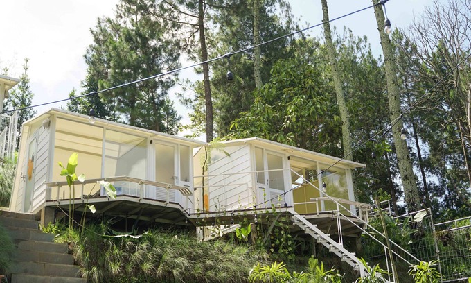 Ciumbuleuit Kabine | Over Easy Glamping Site