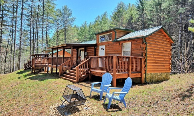 Crumpler Kabine | Over the River & Through the Woods-Open for Bookings! 2 Cabins