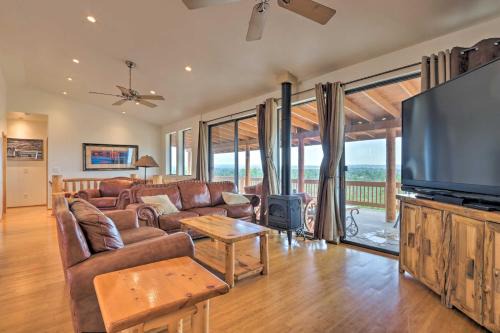 Overgaard Haus | Overgaard Cabin with Pool Table and Incredible View