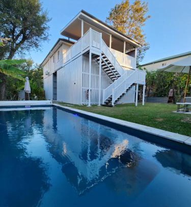 Oxley Haus | OXLEY Mineral Pool & Private Home suburbanSTAY