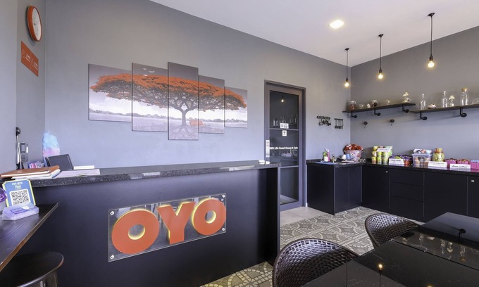 Port Dickson Hotel | OYO 1145 Lea Guest House & Cafe