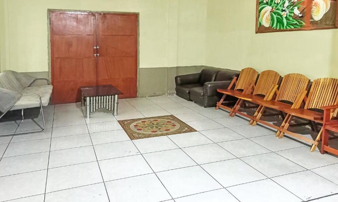 Tanjung Selor Hotel | OYO 91768 Hotel Tanjung Permai