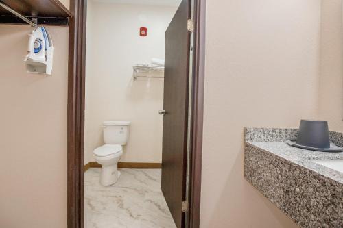 Adairsville Hotel | OYO Hotel Adairsville Calhoun South I-75