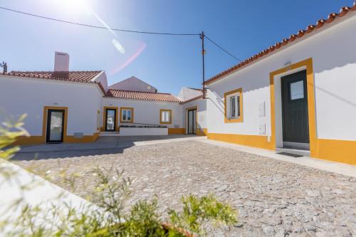 Nossa Senhora da Tourega Haus | Páteo Lima