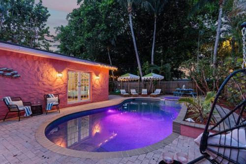 Poinciana Park Haus | Palm Beach 5br Cottage!poolspasaunacold Plunge