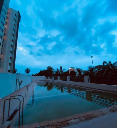 Rajkot Wohnung | Palm Suite With Sky Terrace on 11th floor Fortune Serenity
