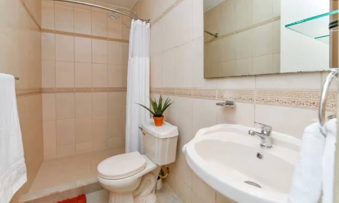 Koyari Wohnung | Palma Real 2Bed/2Bath sleeps 6 close 2 Palm Beach!