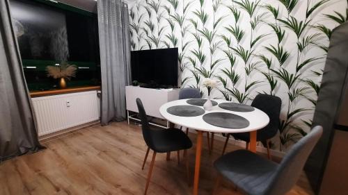Serock Wohnung | Palmowy Zakątek 2 pokoje dla rodziny Apartament Deluxe