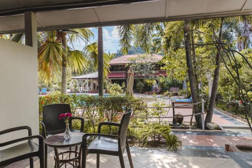 Pangkor Island Resort | Pangkor Sandy Beach Resort