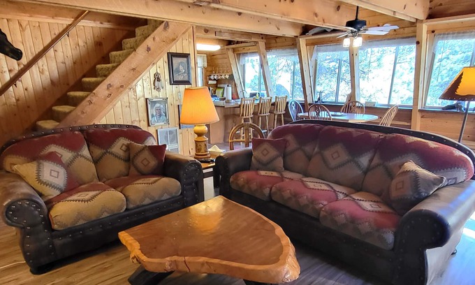 Mammoth Creek Kabine | Panguitch Lake Cabin 233 Harrold's Haven