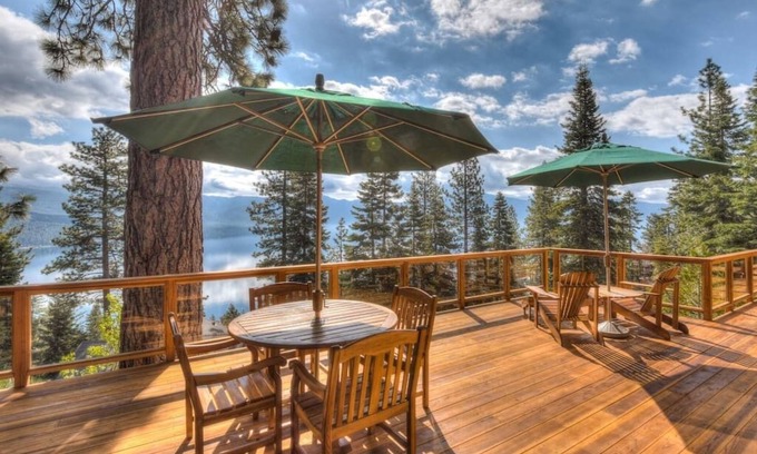 Crystal Bay Haus | Panorama Lakeview Executive House mit übergroßer Terrasse. Das Martini-Haus