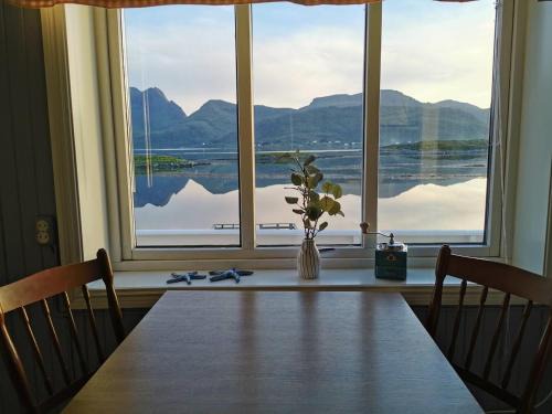 Ramberg Haus | Panoramic seaview house by the sea