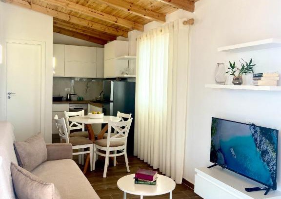 Aliko Wohnung | Panoramic Views of Saranda