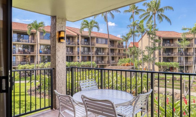 Honokowai Hotel | Papakea Resort C206