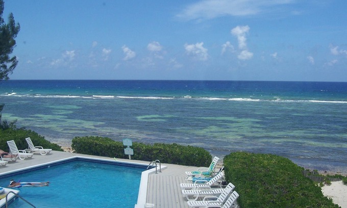 North Side Eigentumswohnung | Paradise Found Oceanfront Condo