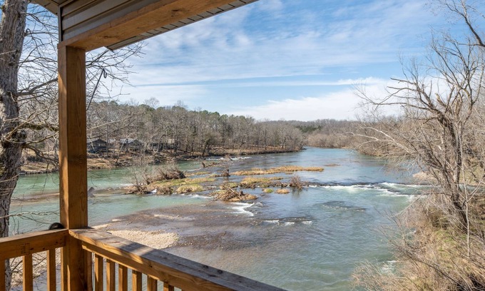 Hardy Kabine | Paradise on Rio Vista Falls!