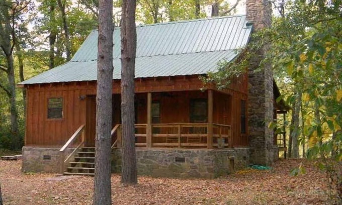 Wilburn Kabine | Paradise on the Little Red River and prime trout fishing!