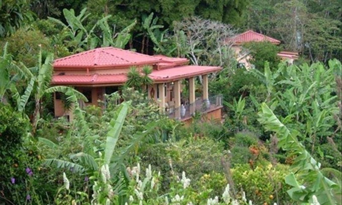 Orosi Villa | Paradise Peak -162 Five Star Bewertungen - Romantische botanische Gartenvilla / Jacuzzi