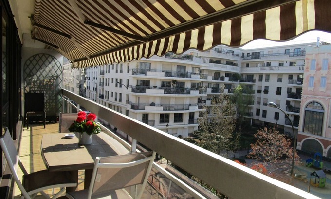 Levallois-Perret Wohnung | Paris-Levallois apartment 4*: 2 bedrooms/6 people 68m2, parking, near metro/bus
