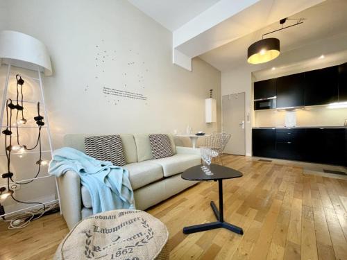 Quartier du Mail Wohnung | PARISIAN HOME l BELLAN