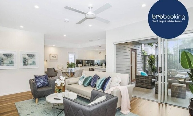 Toowong Wohnung | Brand New Chic 3bdm Stadthaus in Auchenflower, in der Nähe von Brisbane CBD für 9 Personen