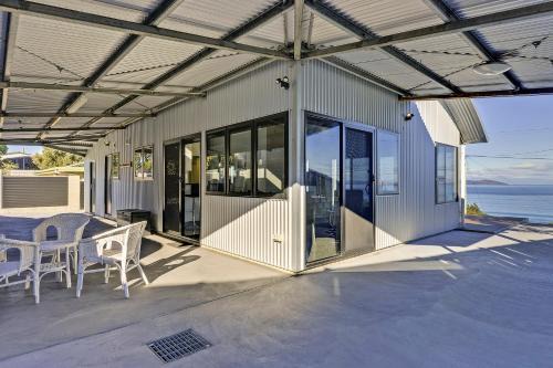 Dodges Ferry Haus | Park Beach Retreat