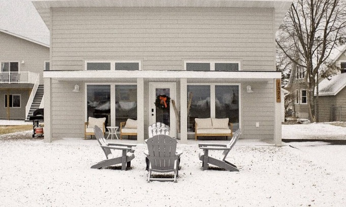 Park Point Haus | Sunset views at this brand new, modern artist oasis